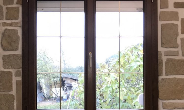 Pose de fenêtres - Nevers - DomoBaie - Cosne sur Loire - Nièvre - Sur mesure - Chêne dorée - Petits Laitons